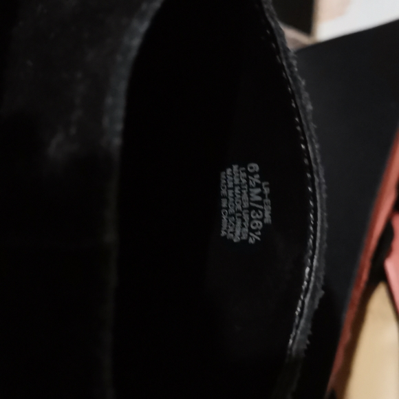 Black sude bootie - Picture 2 of 4